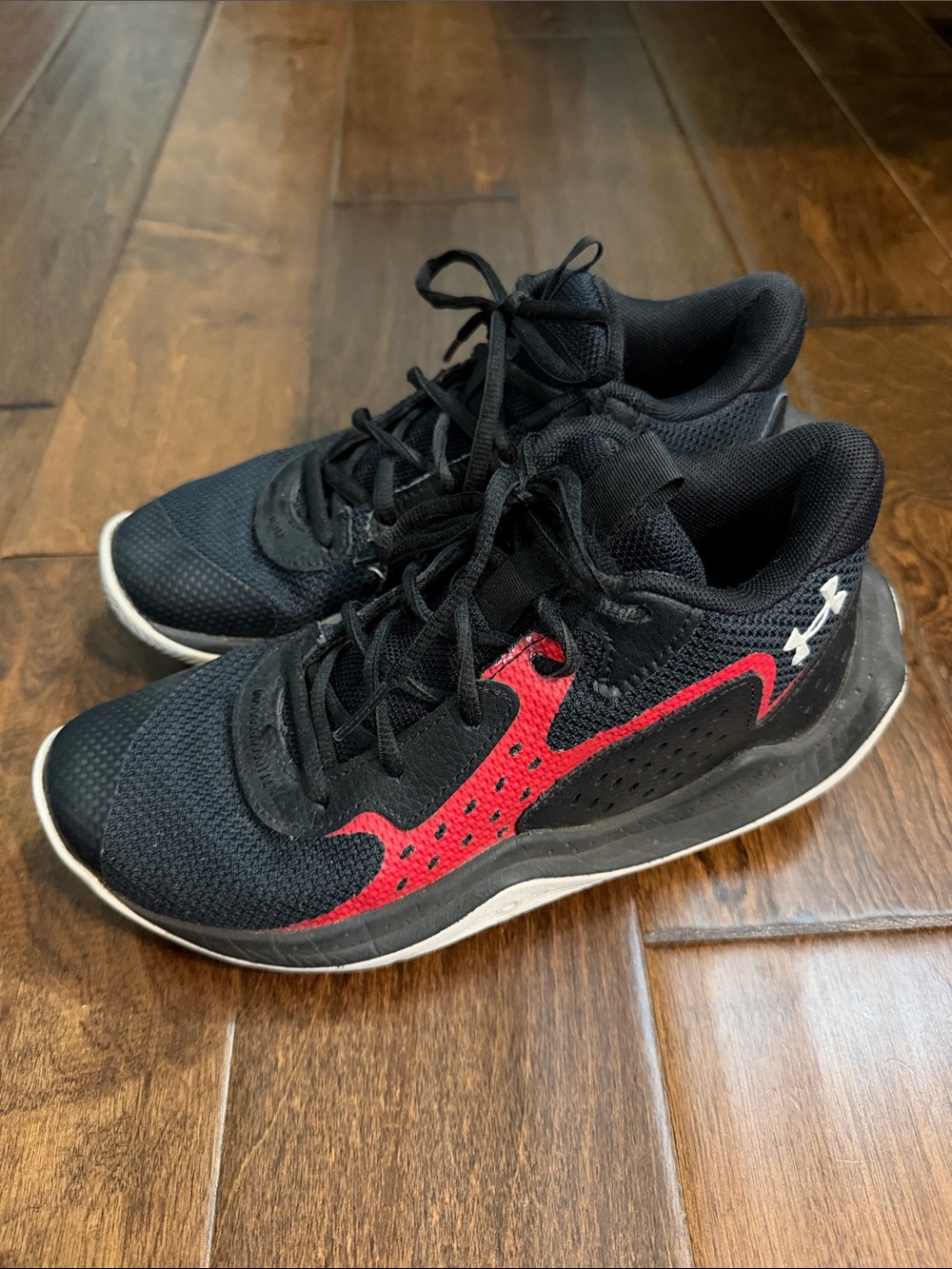Boys Under Armour Jet 23 GS Black Red Basketball shoes